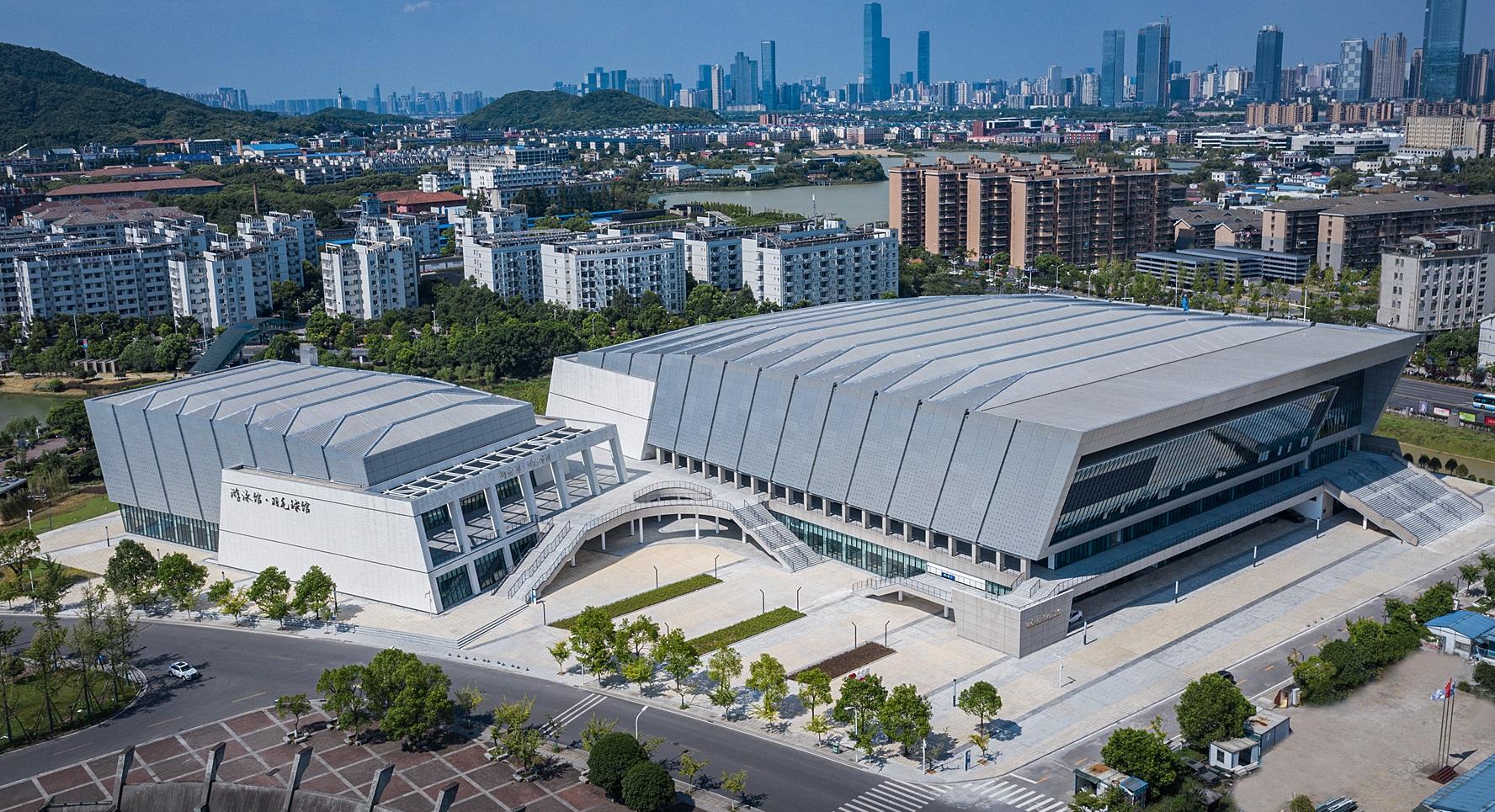 公司承建的中南大學(xué)新校區(qū)體育館（游泳館）建設(shè)工程榮獲兩項(xiàng)（土建、安裝）中國(guó)建設(shè)工程魯班獎(jiǎng)